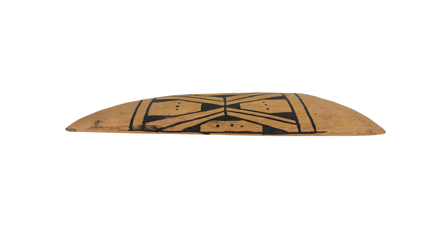 #719  Vintage Mehinaku  Tribe spatula   for spreading manioc dough  Xingu Brazil 15" W