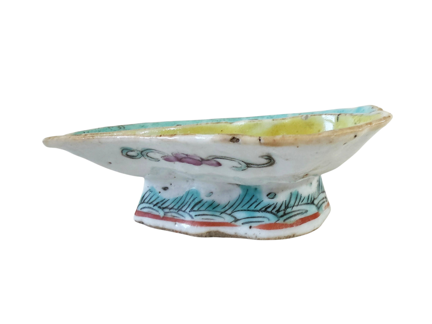 #447A  19th-century Qing Dynasty porcelain treasure,  leaf-shaped divided dish
