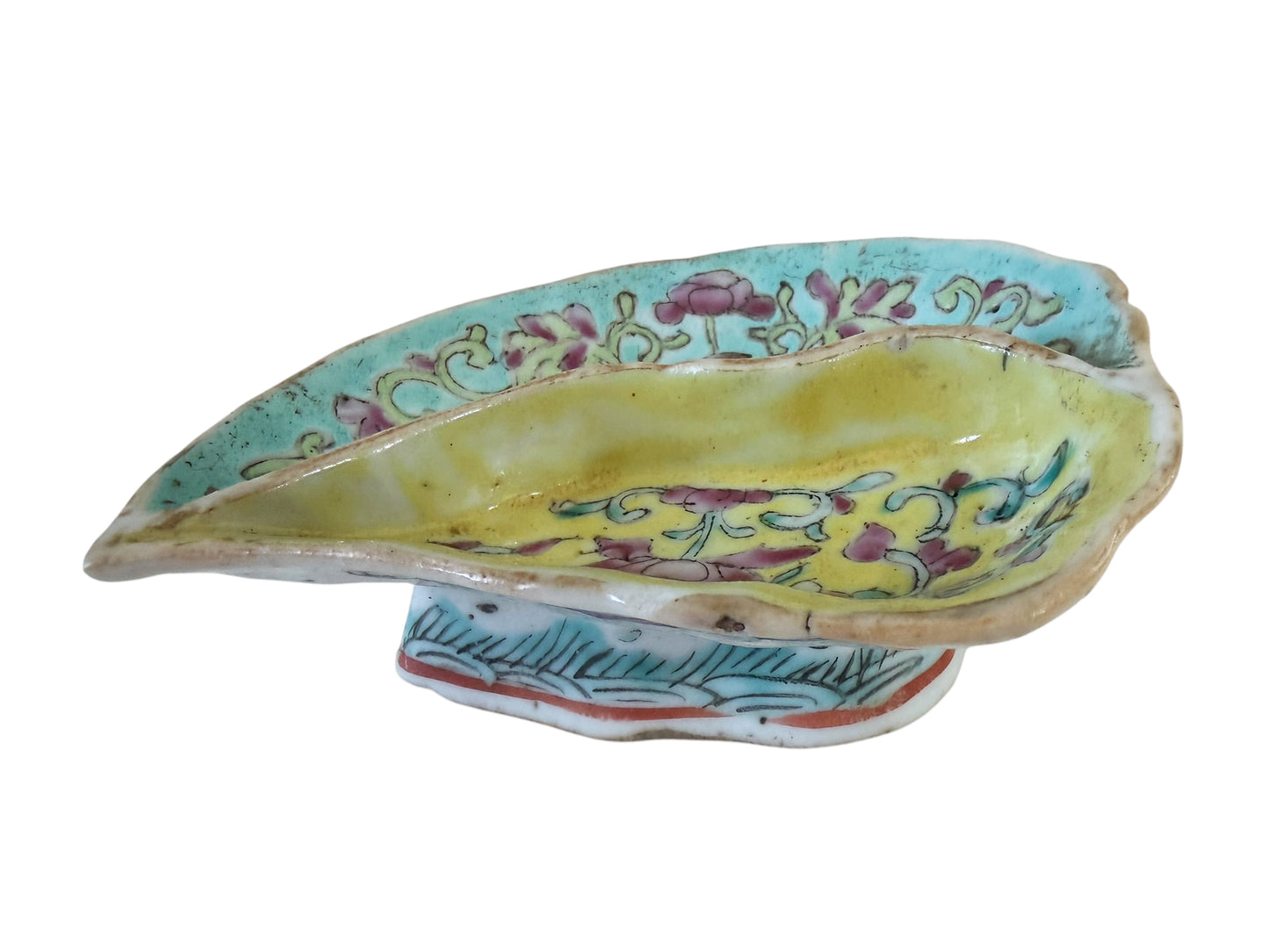 #447A  19th-century Qing Dynasty porcelain treasure,  leaf-shaped divided dish
