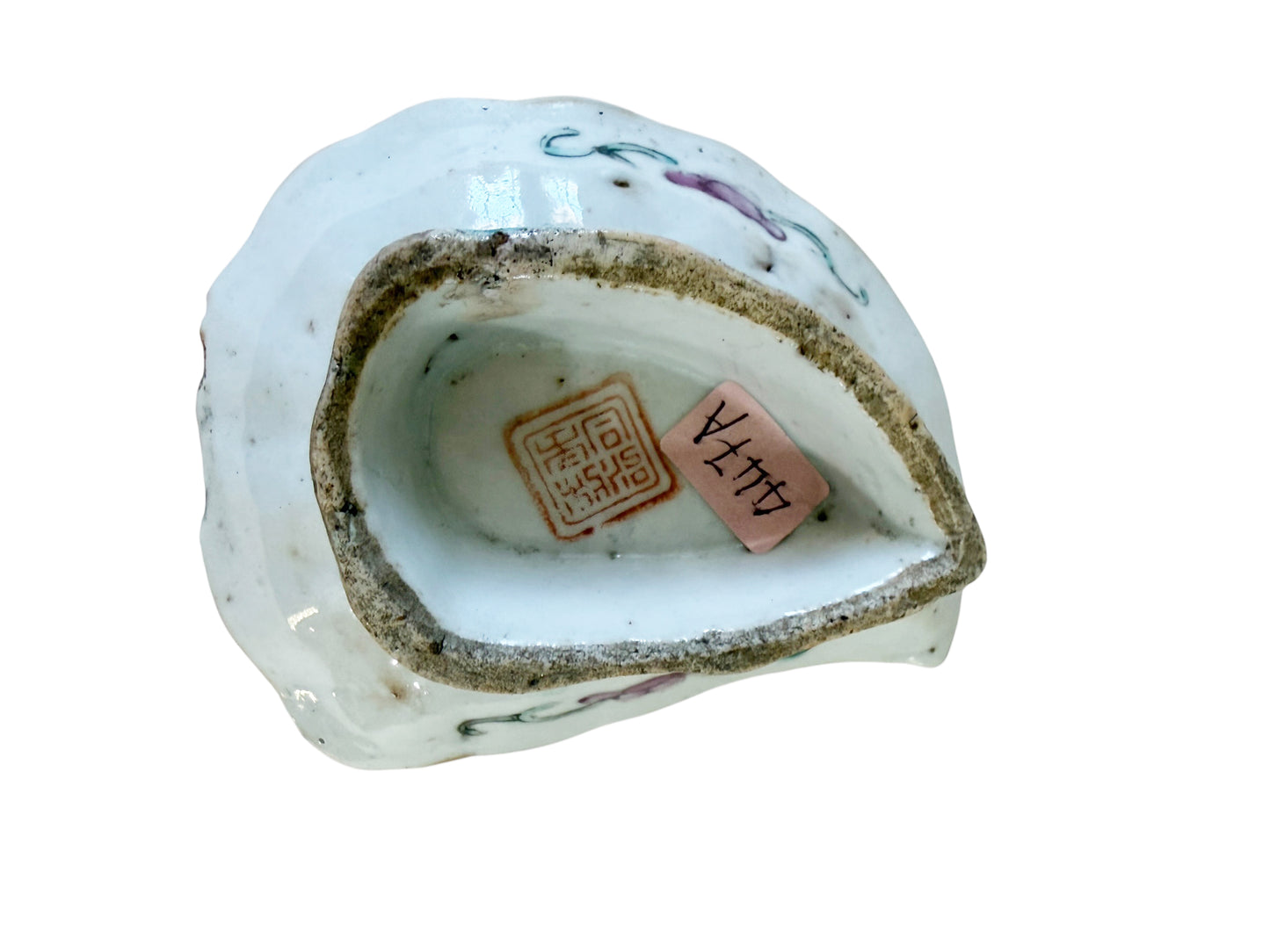 #447A  19th-century Qing Dynasty porcelain treasure,  leaf-shaped divided dish