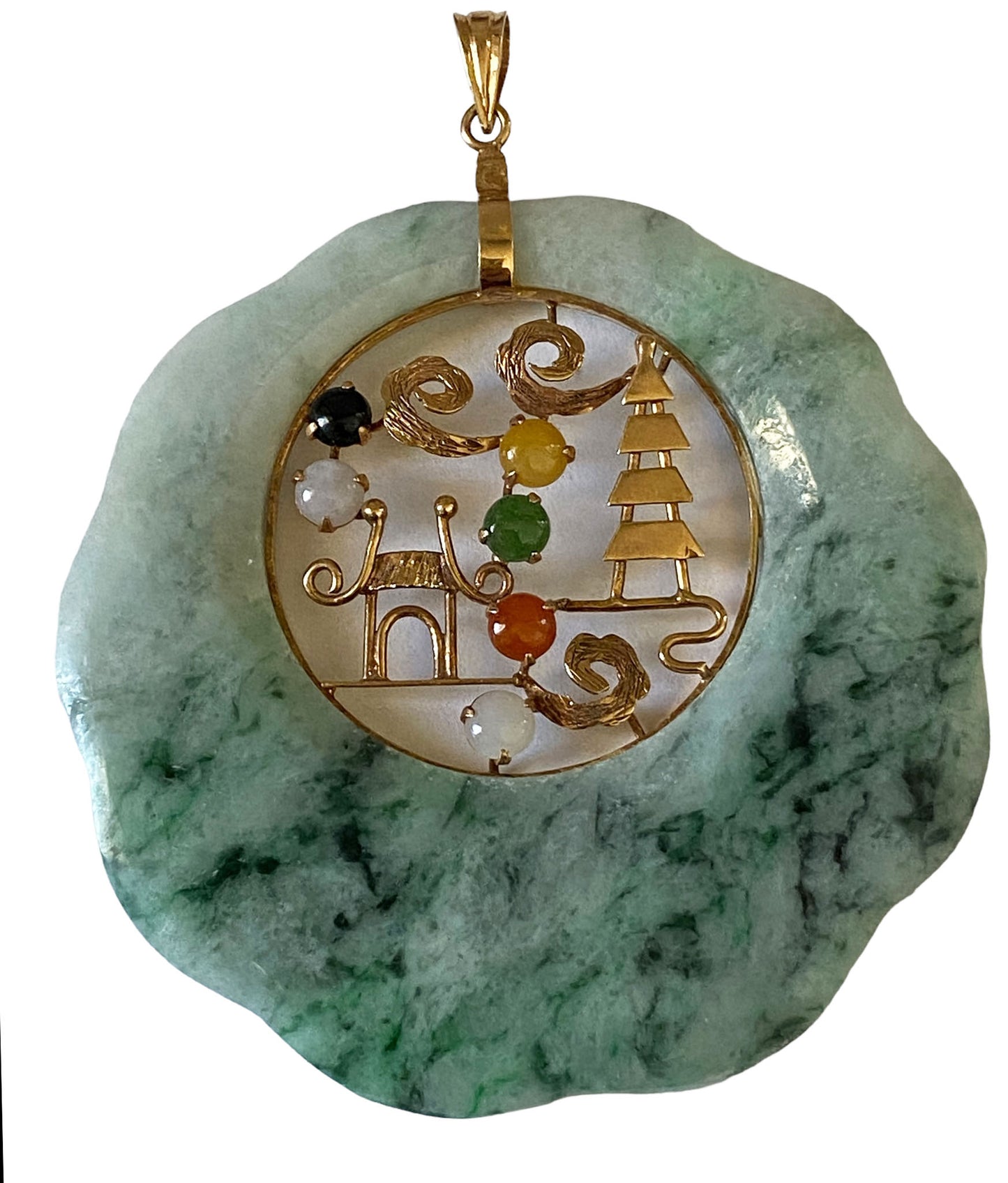 #3968 Mid Century 14 k Gold Jadeite Jade Carved Pendant W/Pagoda Marked