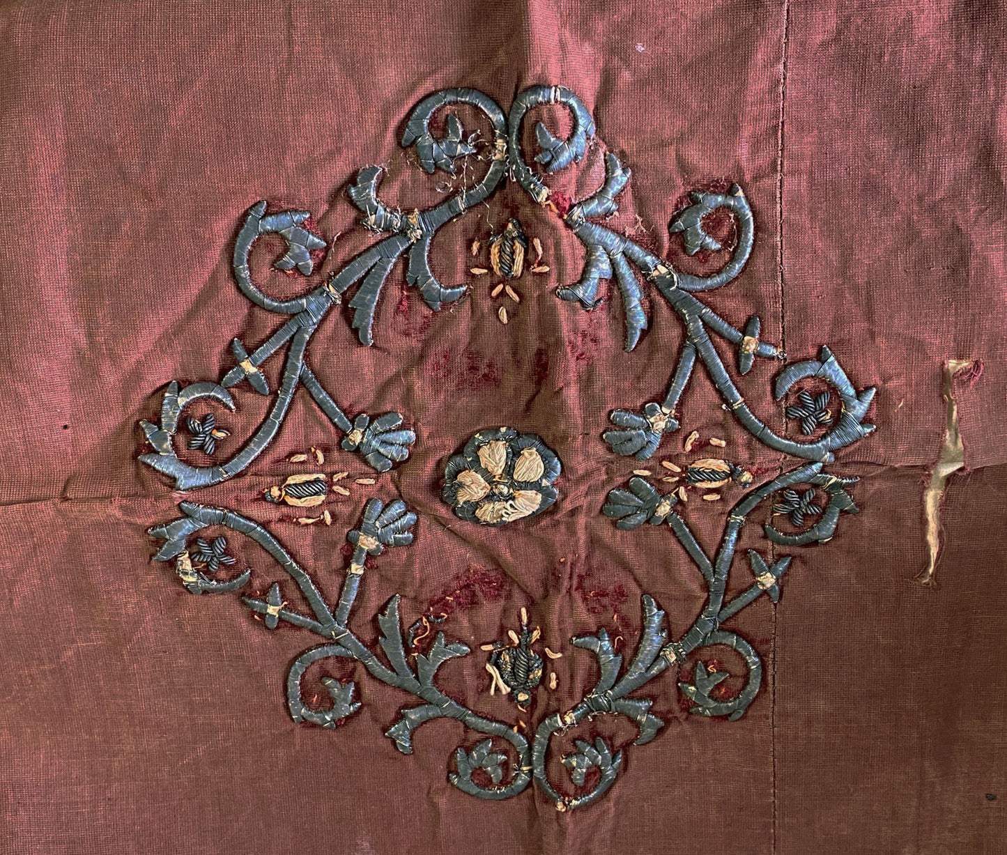#5618 Antique European Altar Cover Cloth, Silver metallic treads