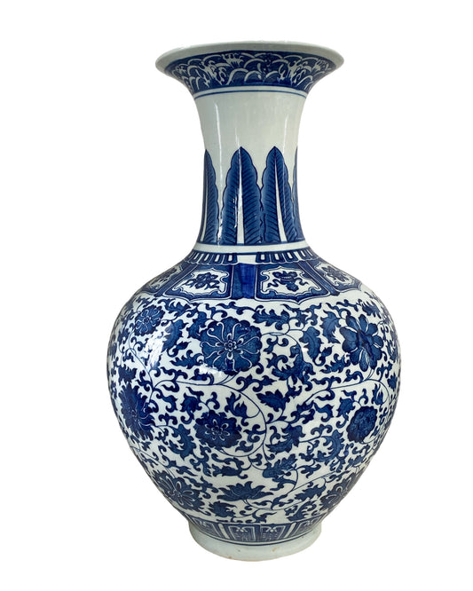 #7120 Chinoiserie Blue & White Porcelain Onion Shape Vase 20" H