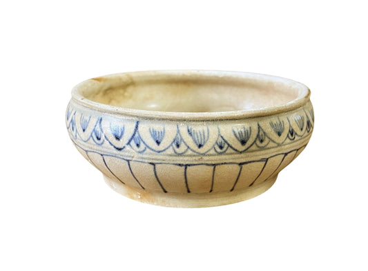 #6839 Hoi An Hoard Shipwreck  Antique Bowl Late 15th-Early 16th century 4" D