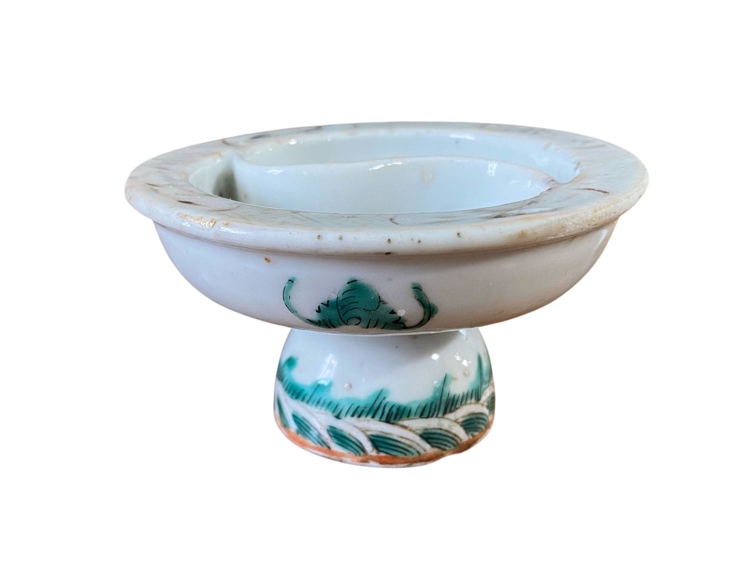 #6644 Antique Chinese Porcelain Famille Rose Lobed Footed Bowl 19th Century