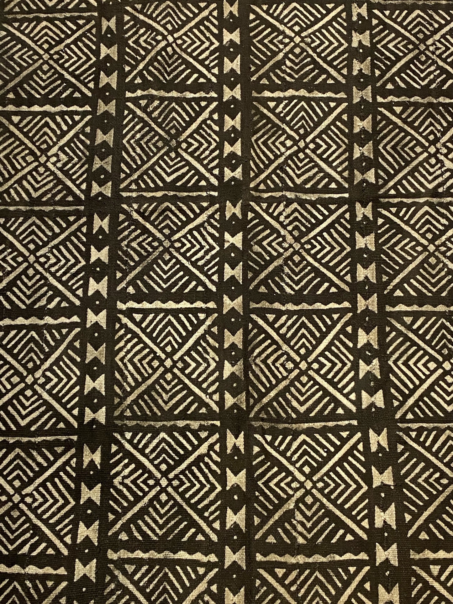 # 5969 African Black and White Mud Cloth Textile Mali 59"