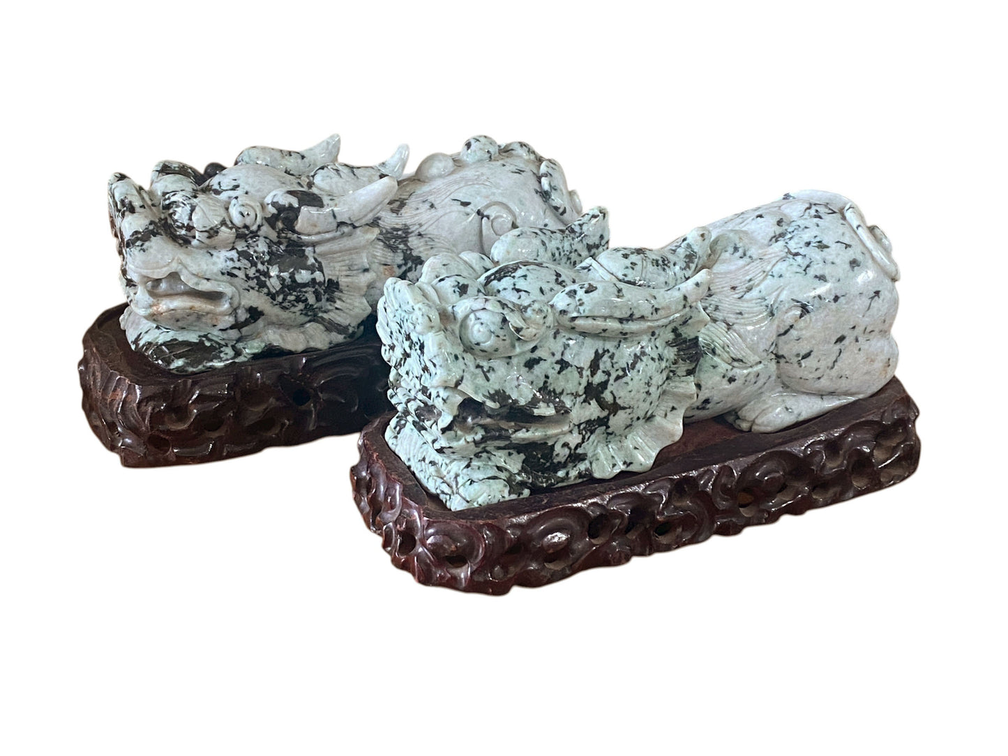 #425 Vintage LG Pair of Jadeite Jade foo /Fortune dogs on Stand 9" W