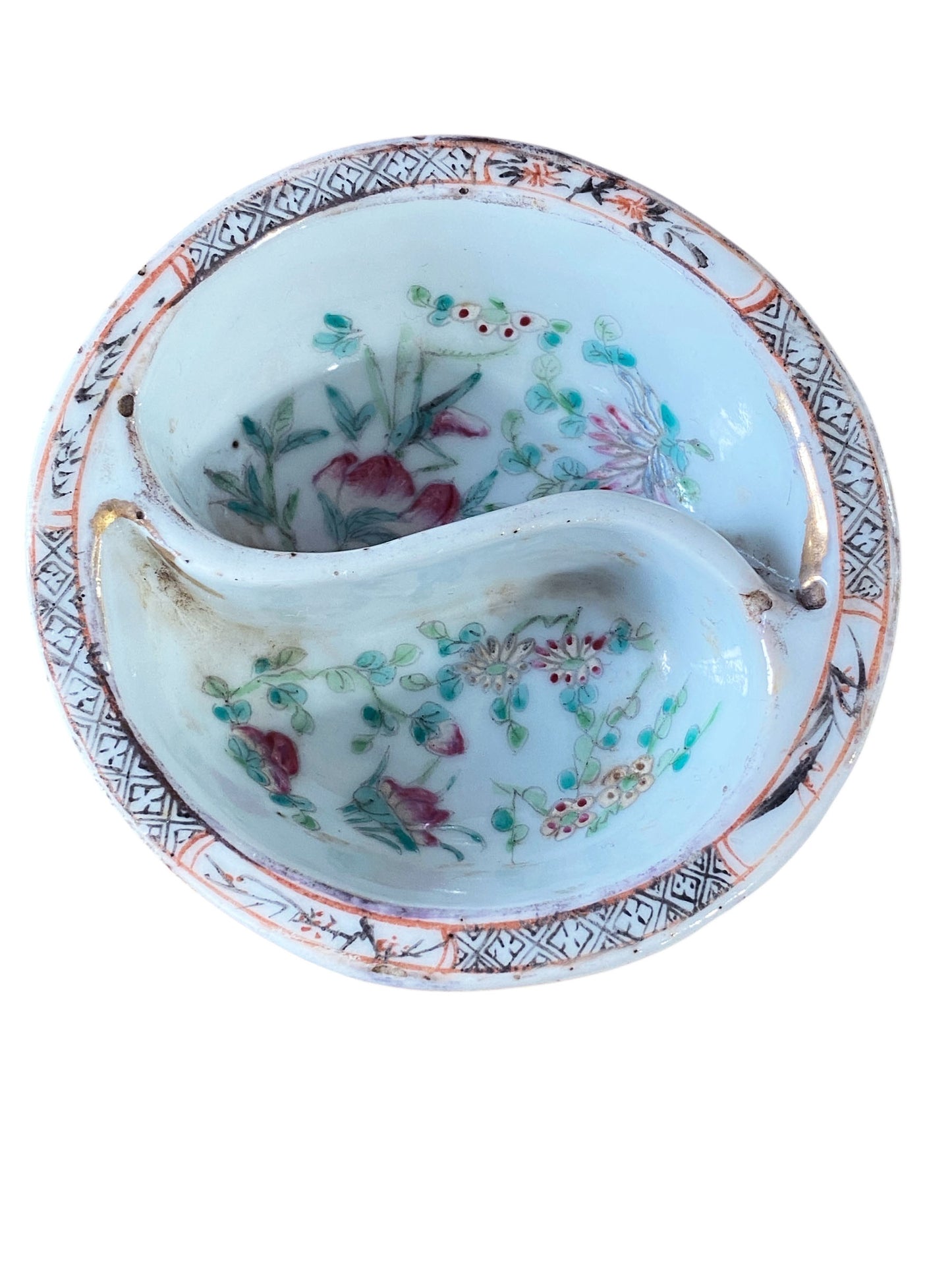 #6841 Antique Chinese Porcelain Famille Rose Lobed Footed Bowl 19th Century