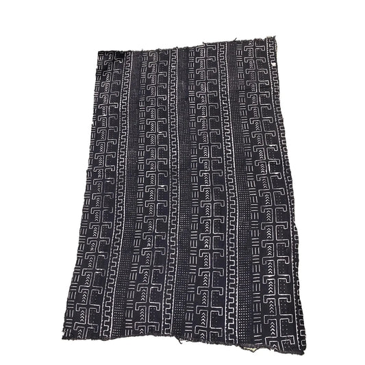 # 4085 African Black and White Mud Cloth Textile Mali 63" by 41"