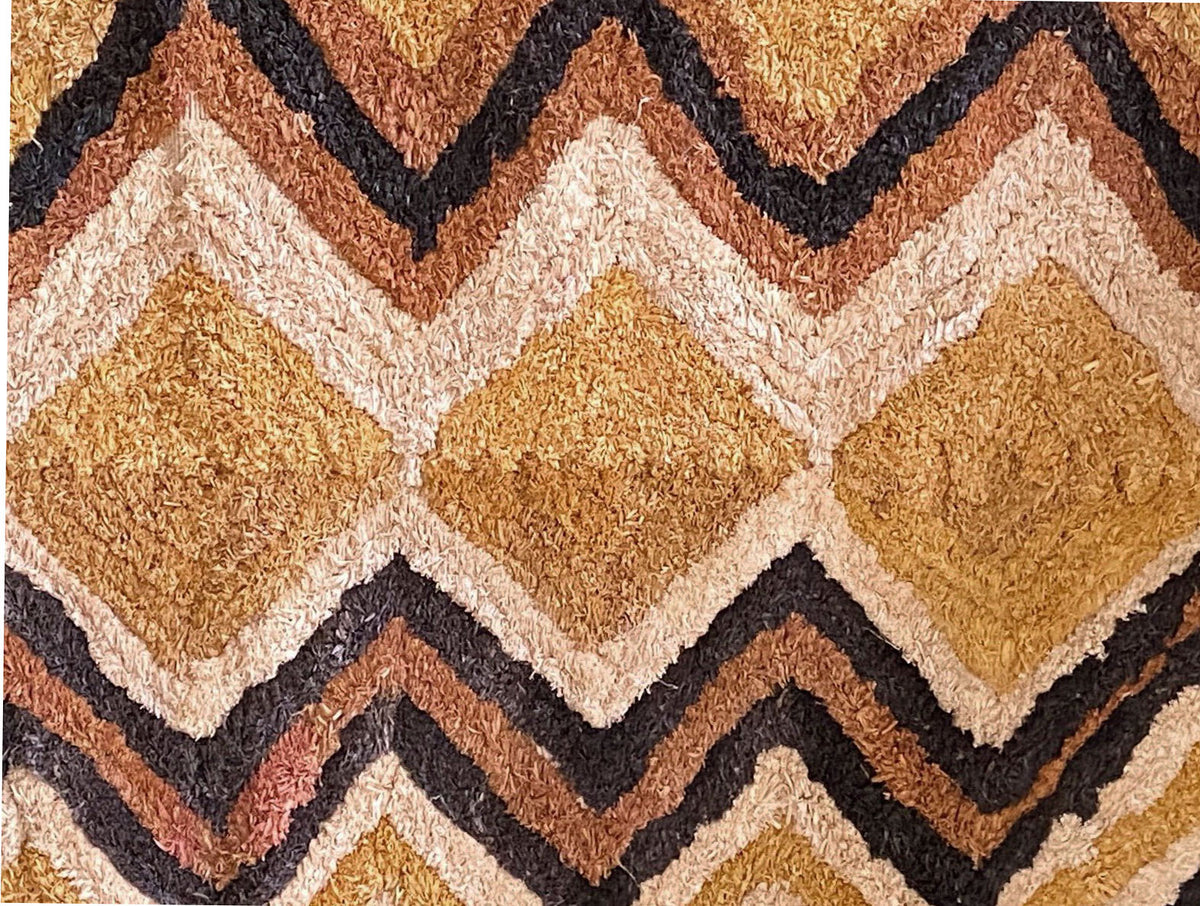 # 2037 Superb African Kuba Kasai Velvet Raffia Textile Zaire 21 "by 24"