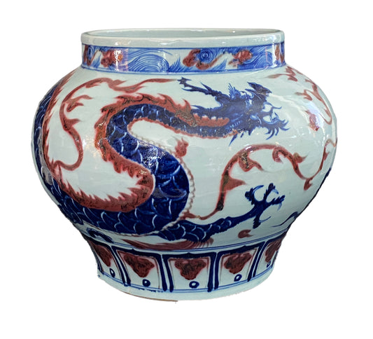 #3595 Ming Style Chinoiserie Blue and White Vase.