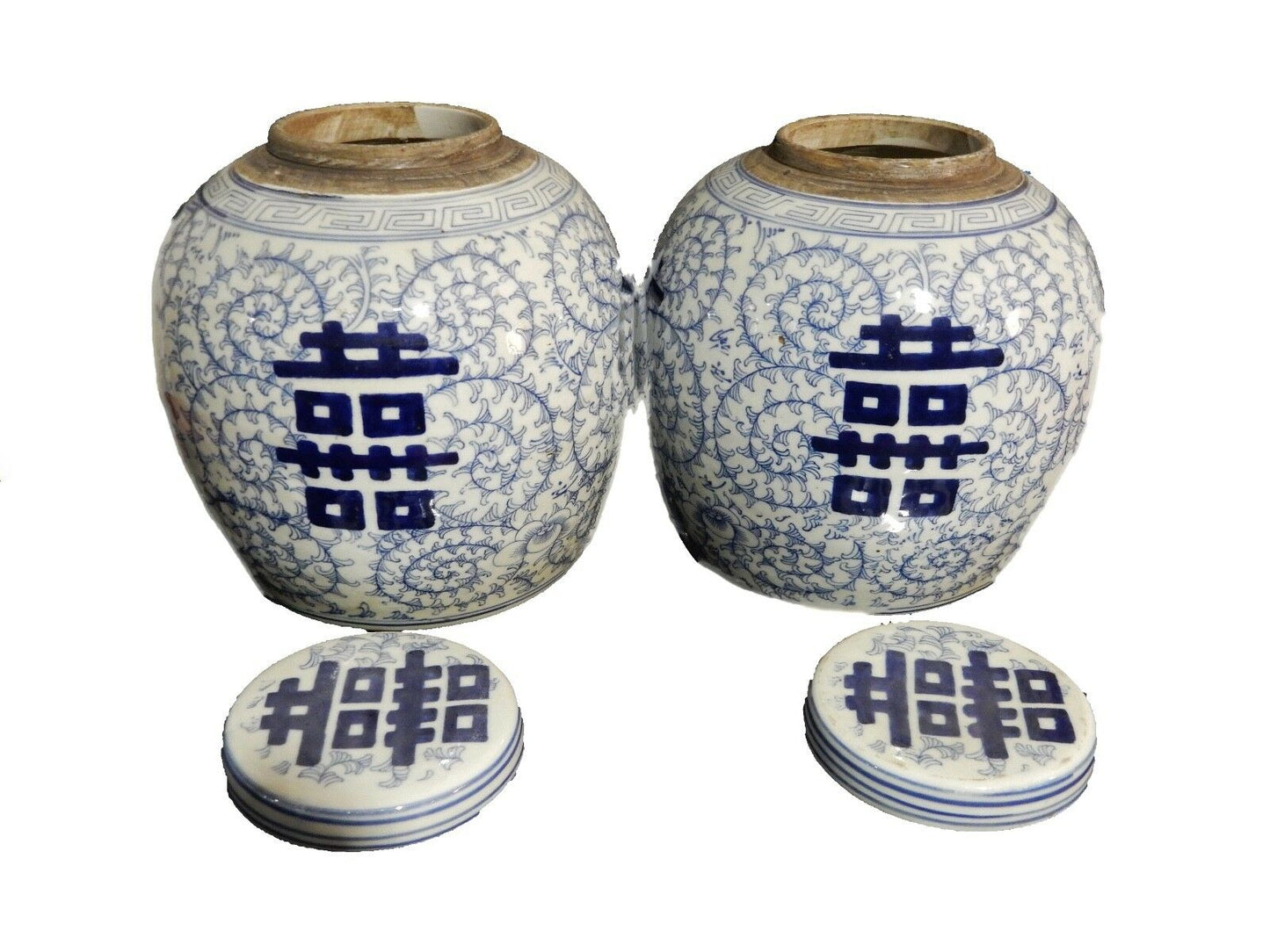 #253P Chinese Double Happiness Blue and White Porcelain Ginger Jars  9" H