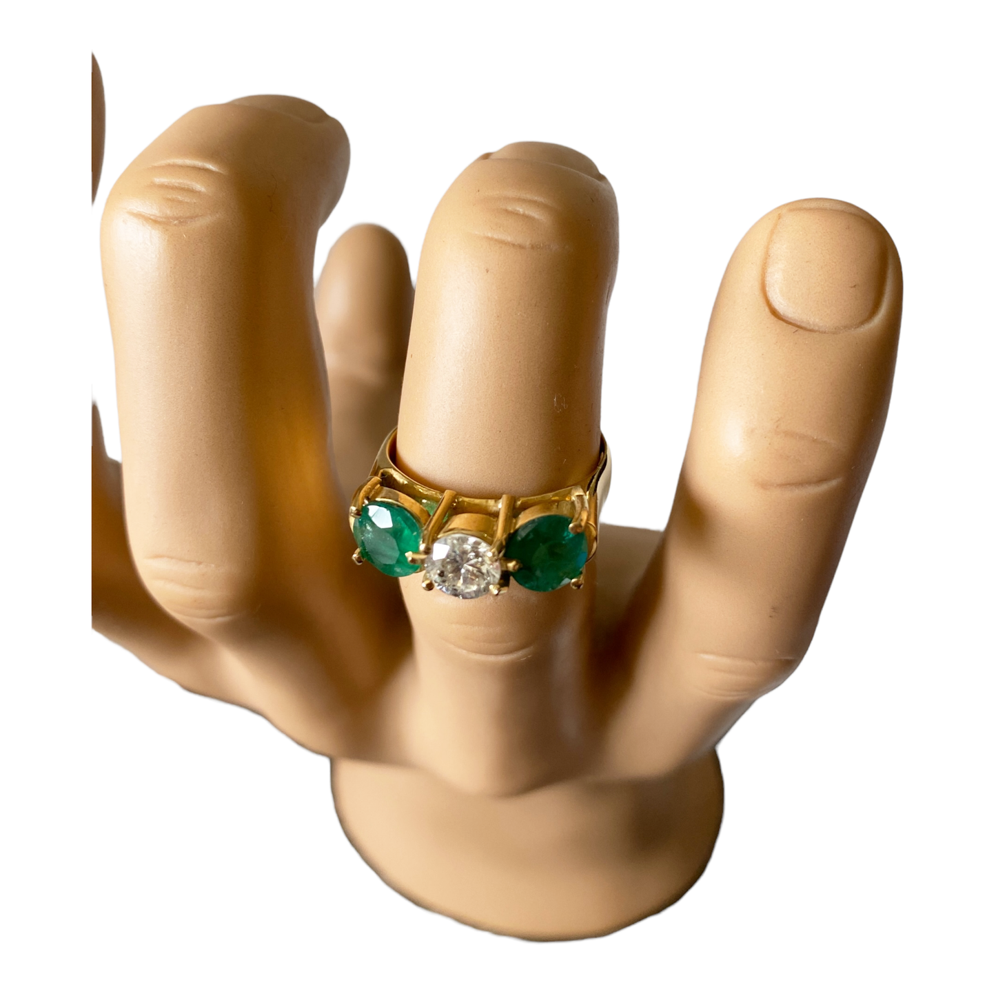 #4866 Superb 18k  Diamond and Emerald three stones Ring Size 8.5