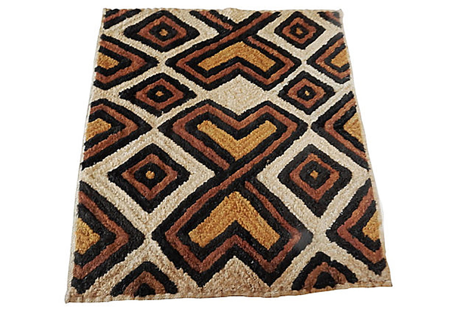 #441 African Kuba Kasai Velvet Raffia Textile Zaire 22.75" by 25"